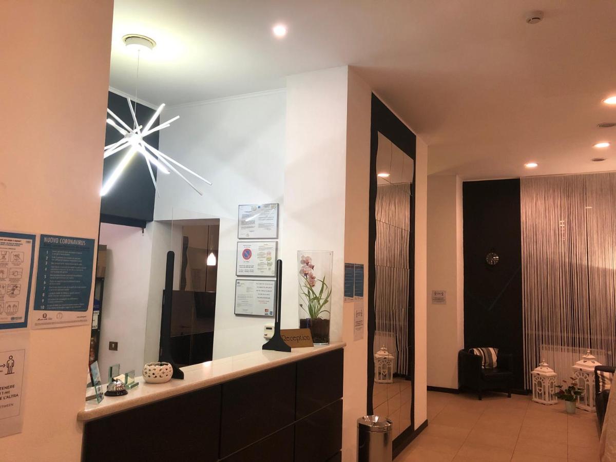 מילאנו Hotel Paradiso מראה חיצוני תמונה