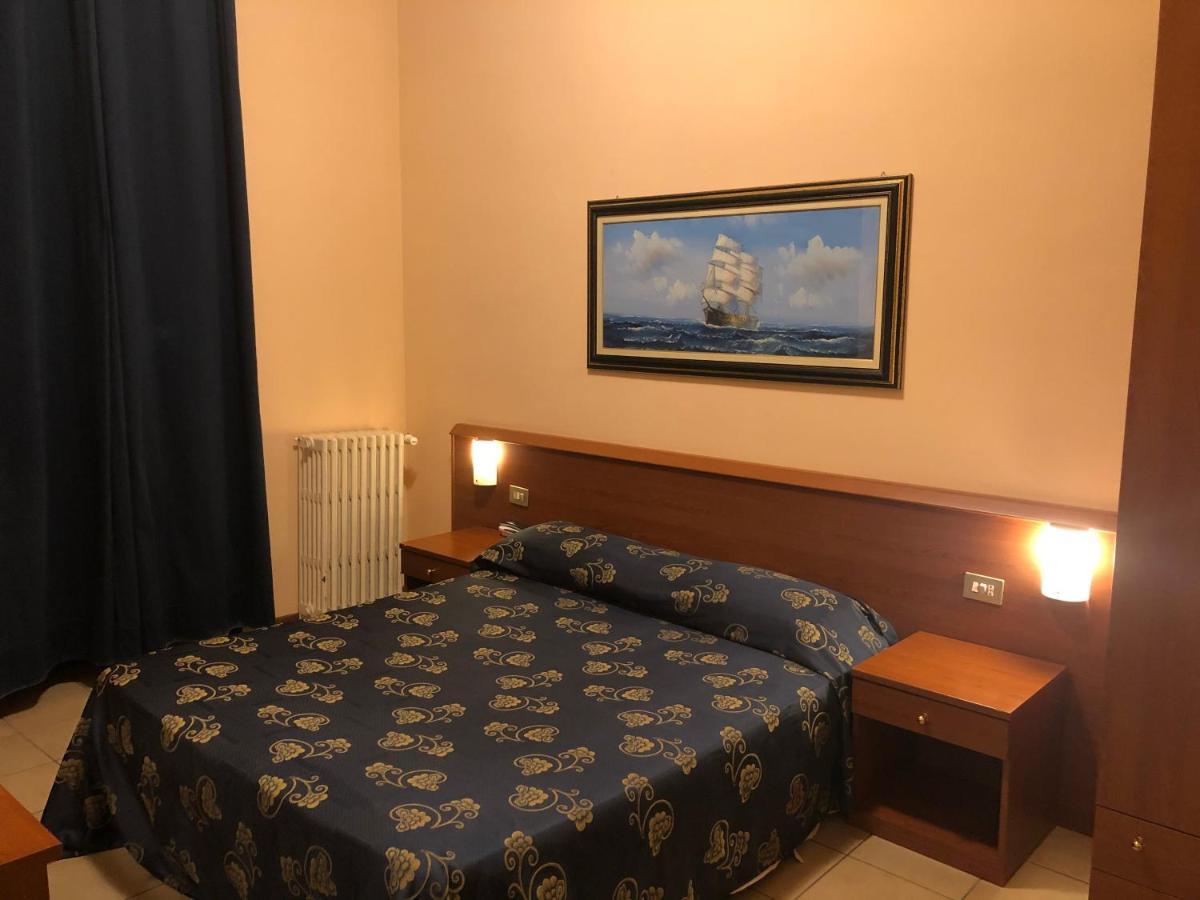 מילאנו Hotel Paradiso מראה חיצוני תמונה